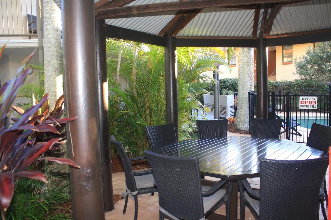 Aparthotel Cossies By The Sea Byron Bay Exterior foto